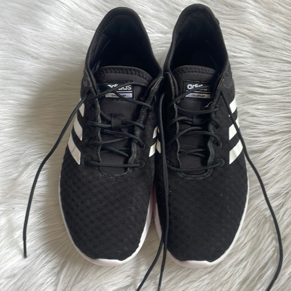 ❌SOLD❌Adidas Cloud foam sneakers  size 10